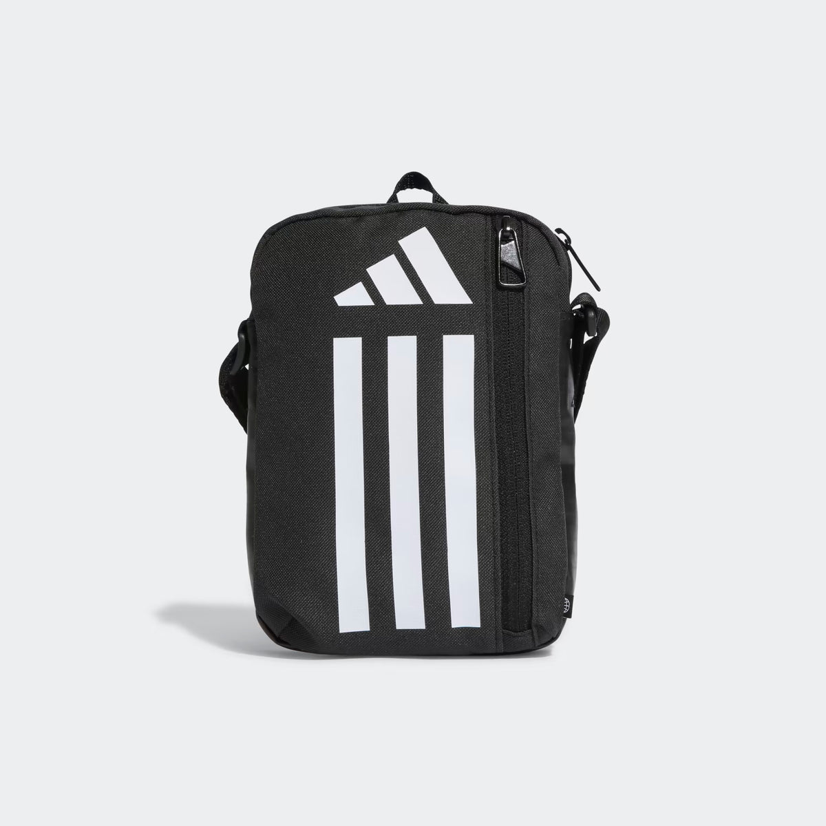 ESSENTIALS TRAINING SHOULDER BAG