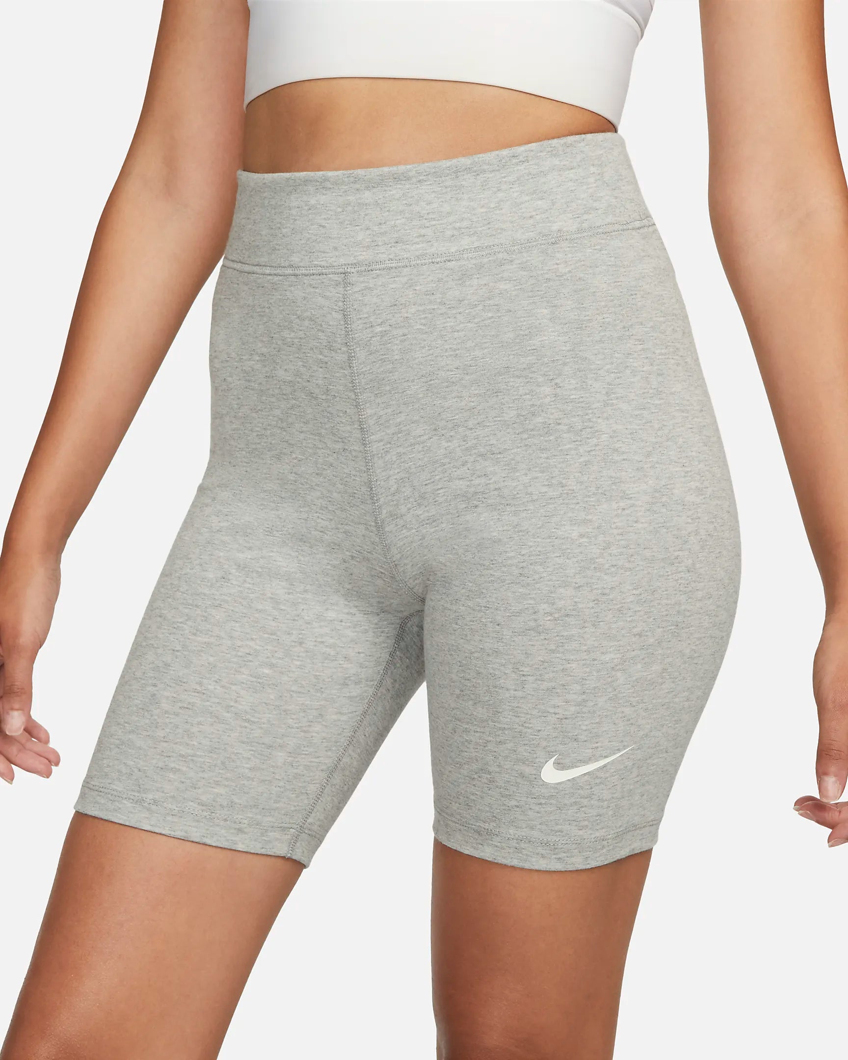 SPORTSWEAR CLASSIC
