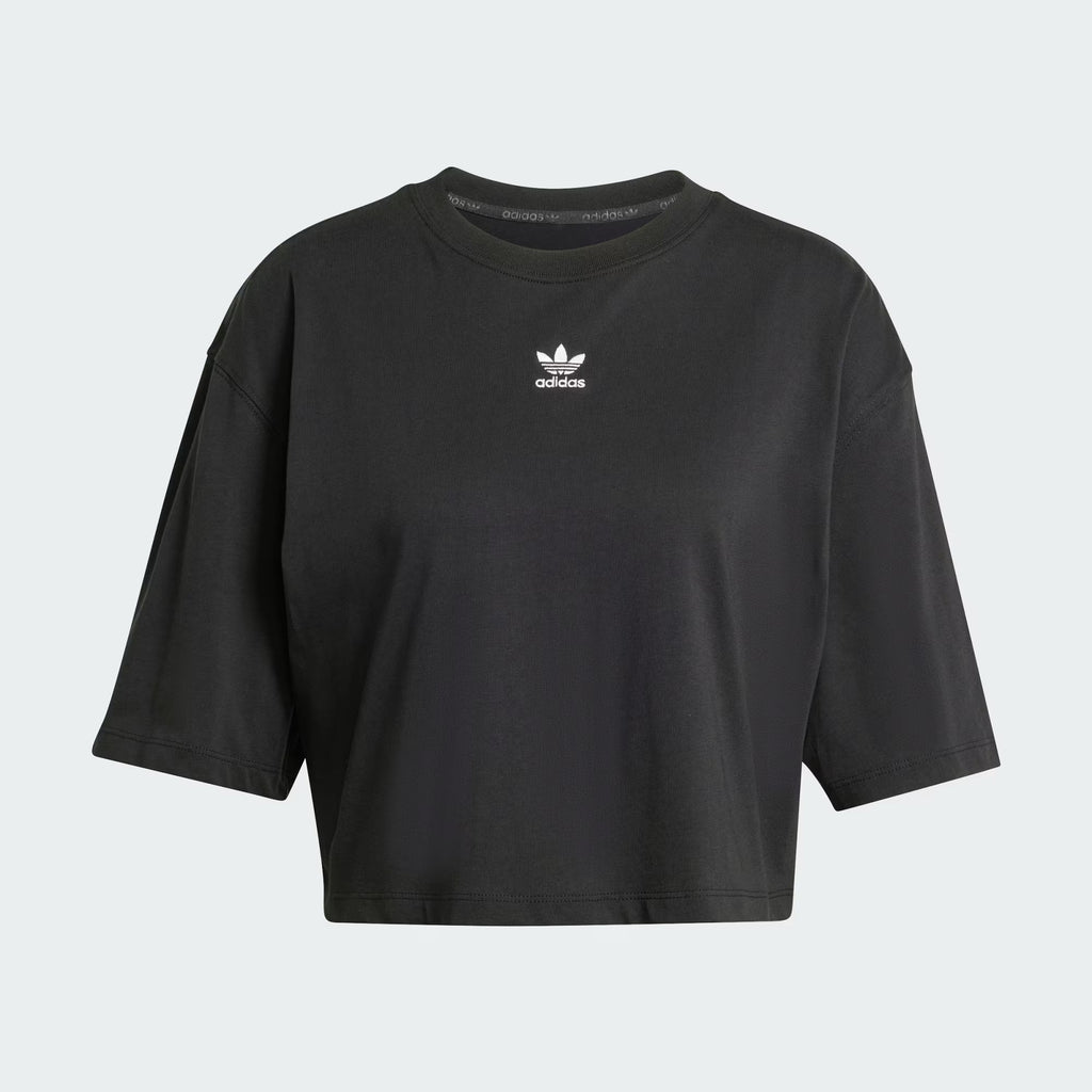 ESSENTIALS CROP TEE
