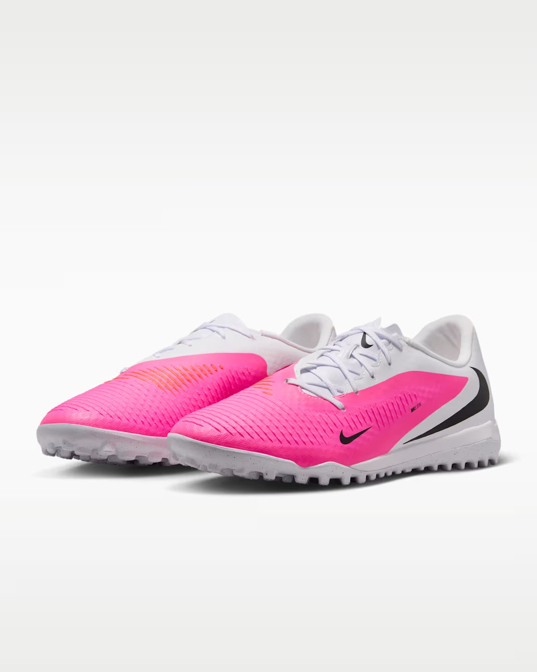 Soccer Nike Phantom 6 Low Academy