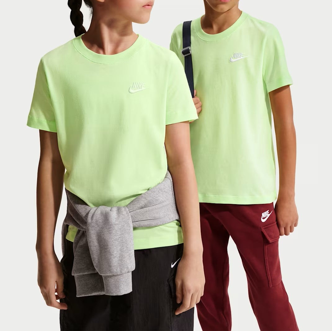 Nike sportwear Tee