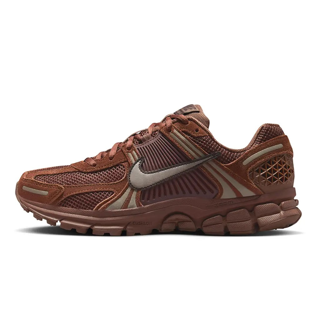 NIKE W Zoom Vomero 5
