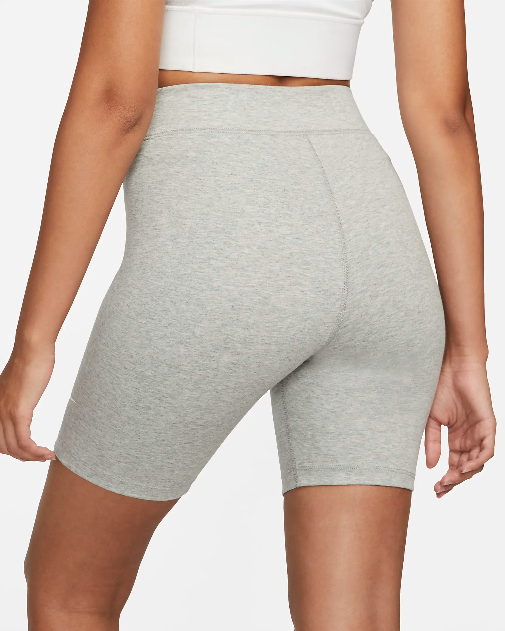SPORTSWEAR CLASSIC
