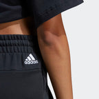 ESSENTIAL SHORT