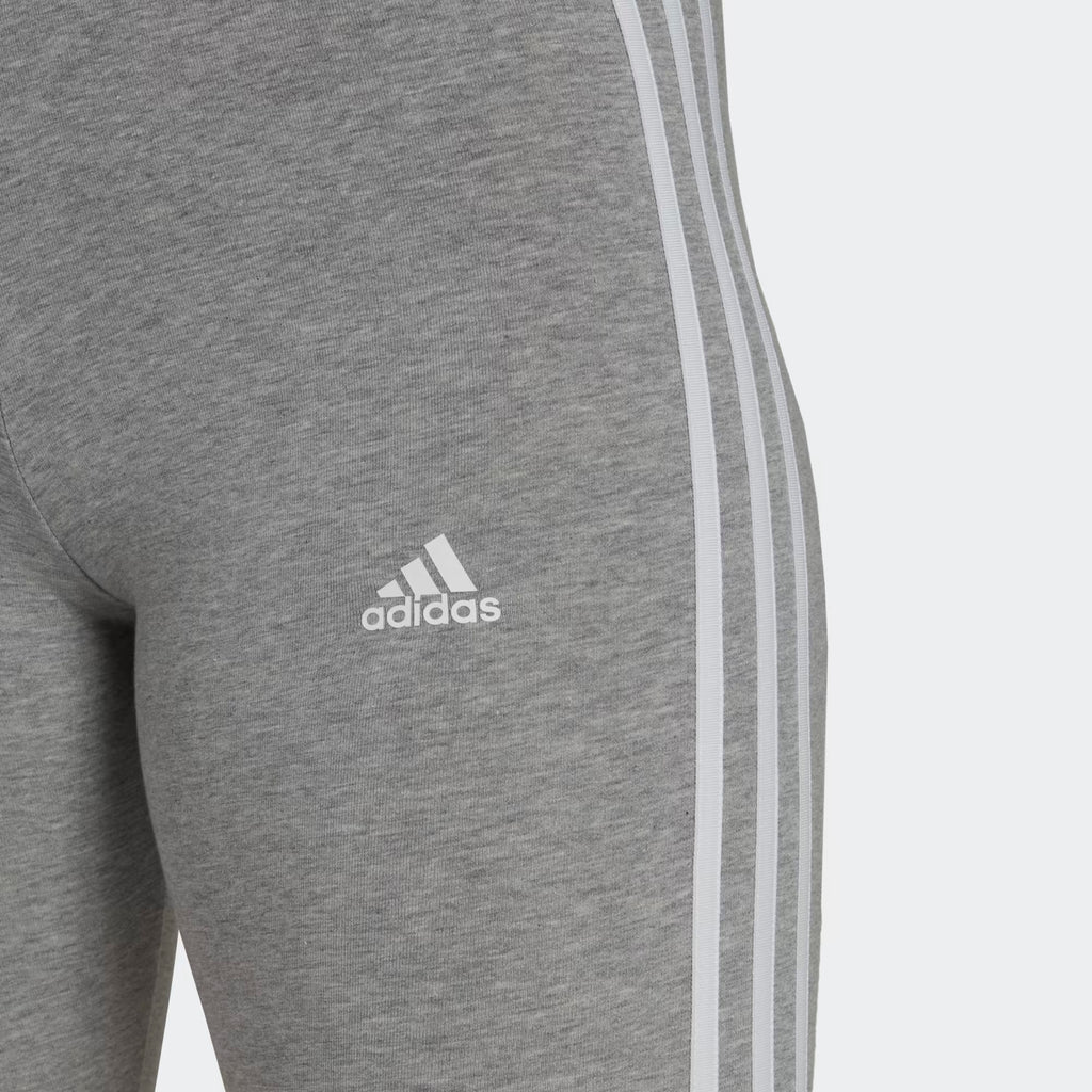 ESSENTIAL SHORT 3-STRIPES