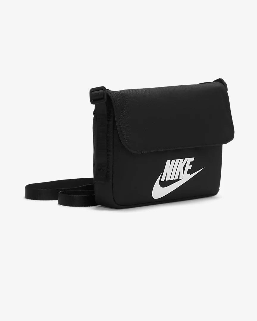 SPORTSWEAR