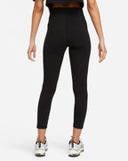 SPORTSWEAR CLASSIC