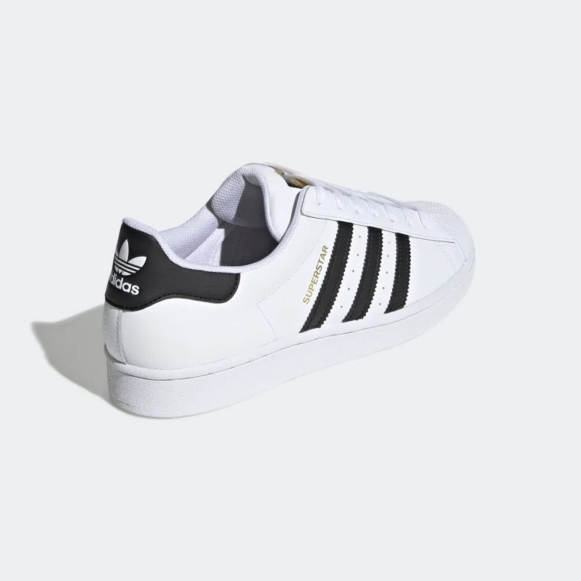 SUPERSTAR