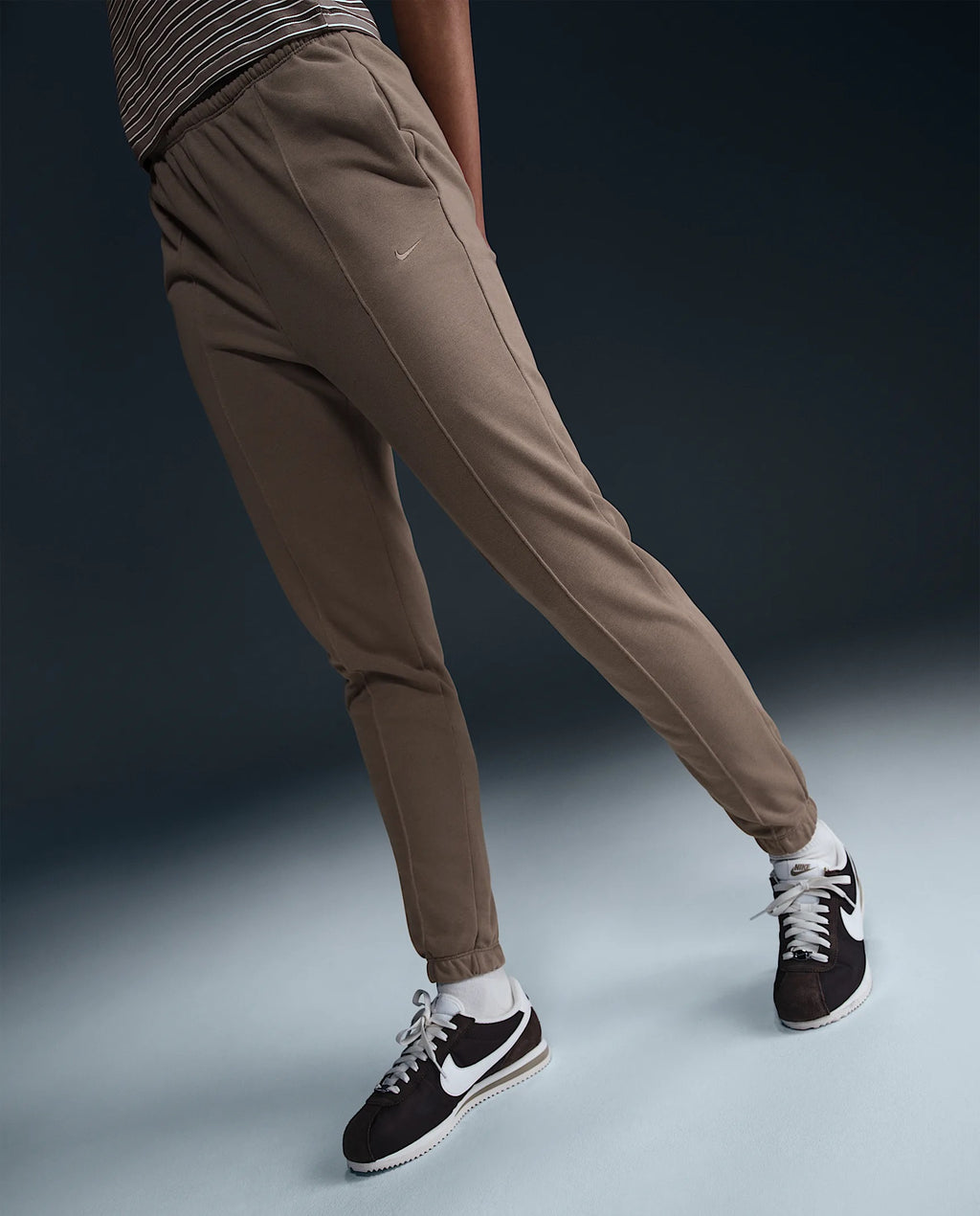 Pantalone Nike Sportswear Chill Terry Pants FN2434-233