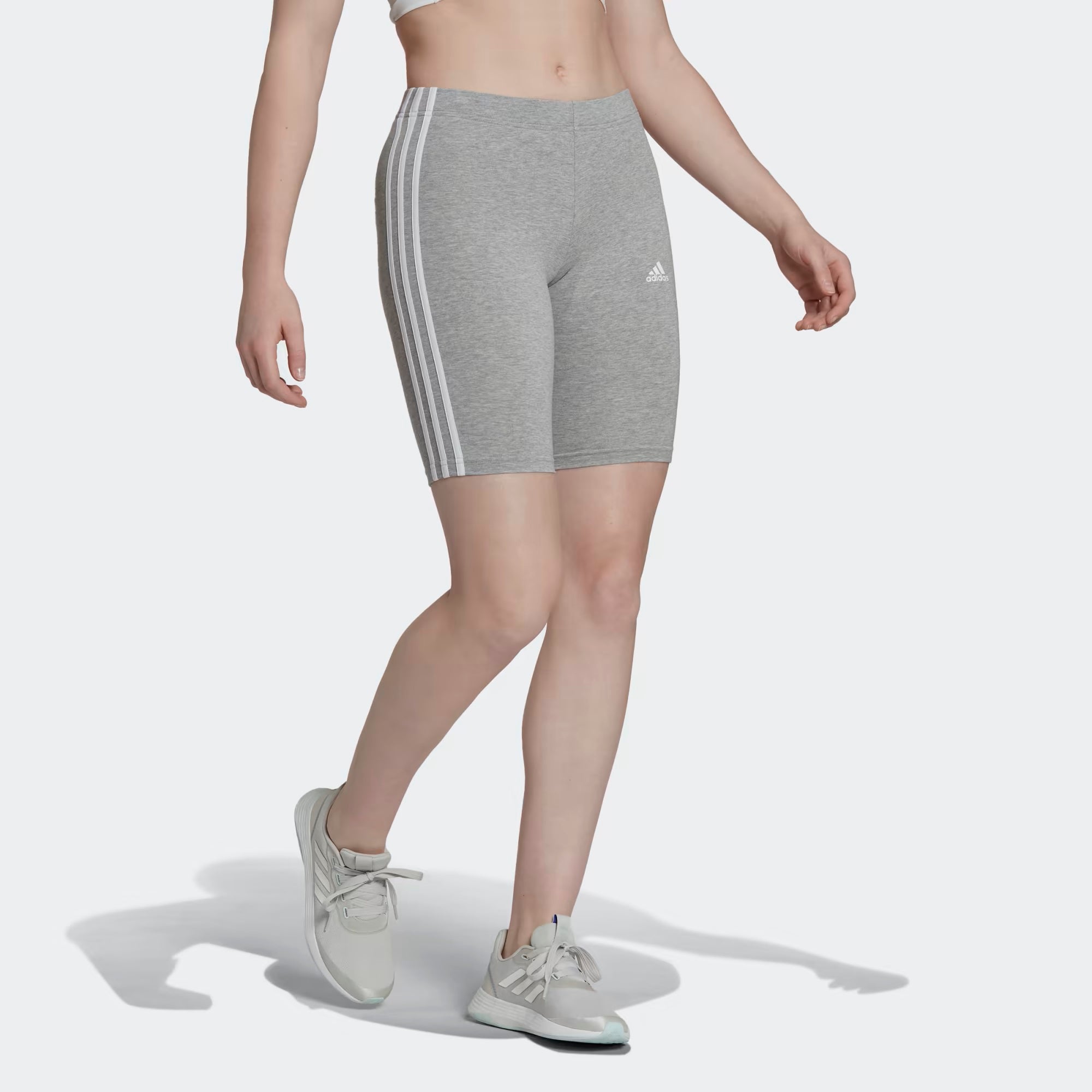 ESSENTIAL SHORT 3-STRIPES