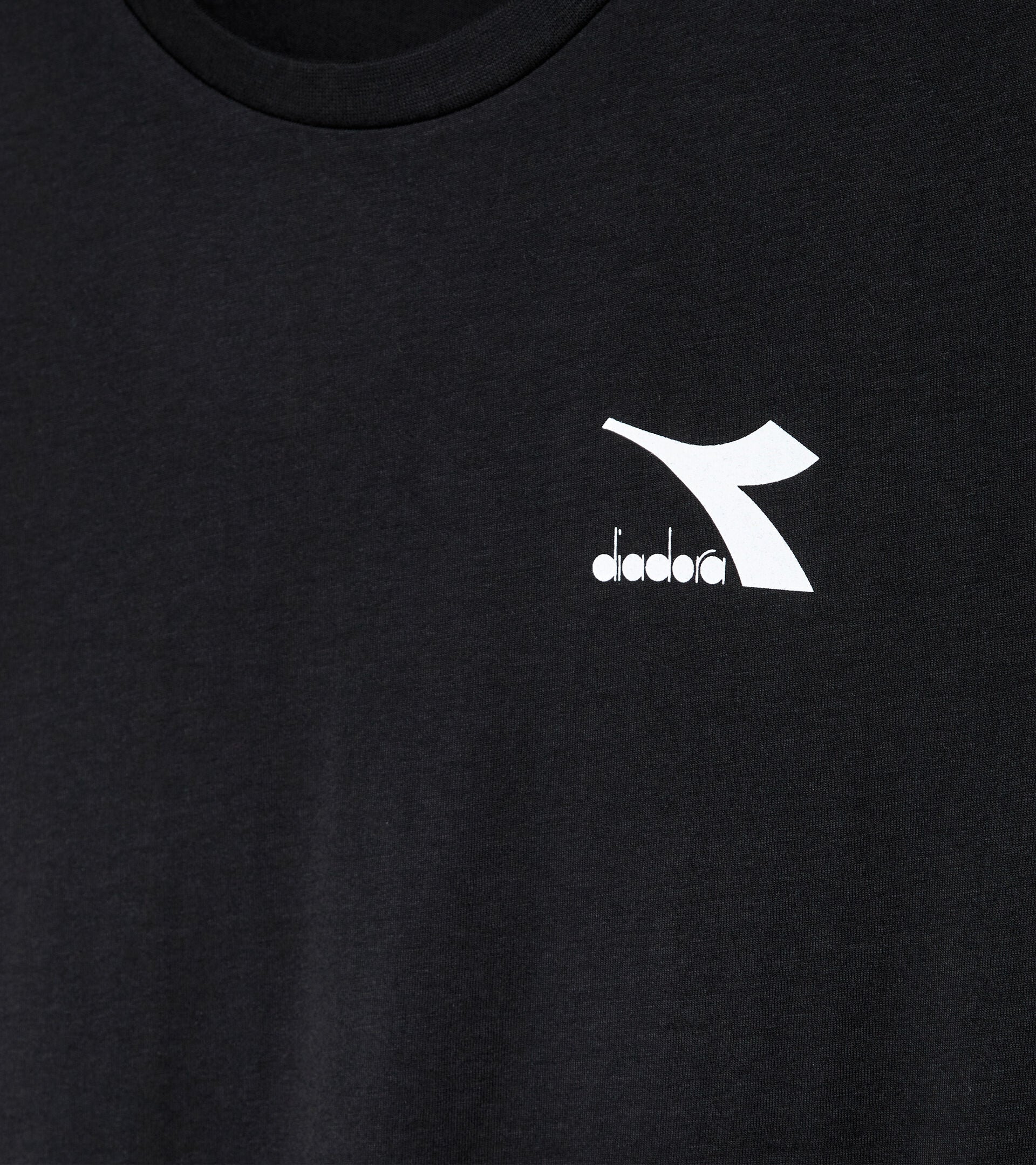 T-SHIRT SS CORE
