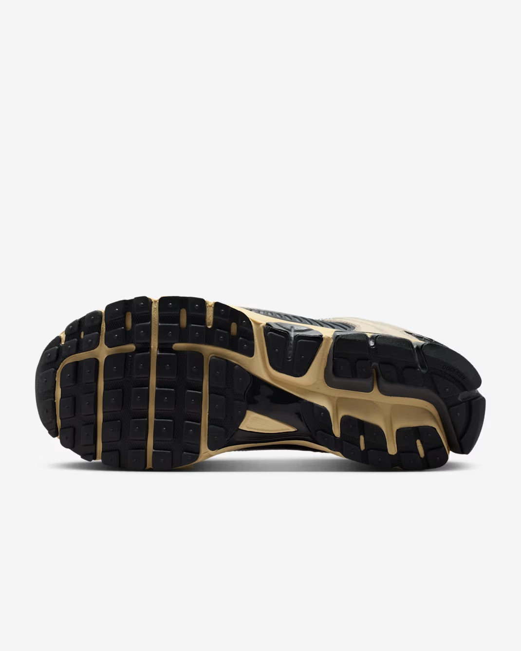 NIKE Zoom Vomero 5
