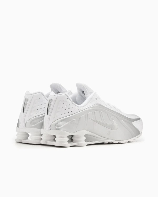Sneakers Nike Shox R4 HQ1988-101