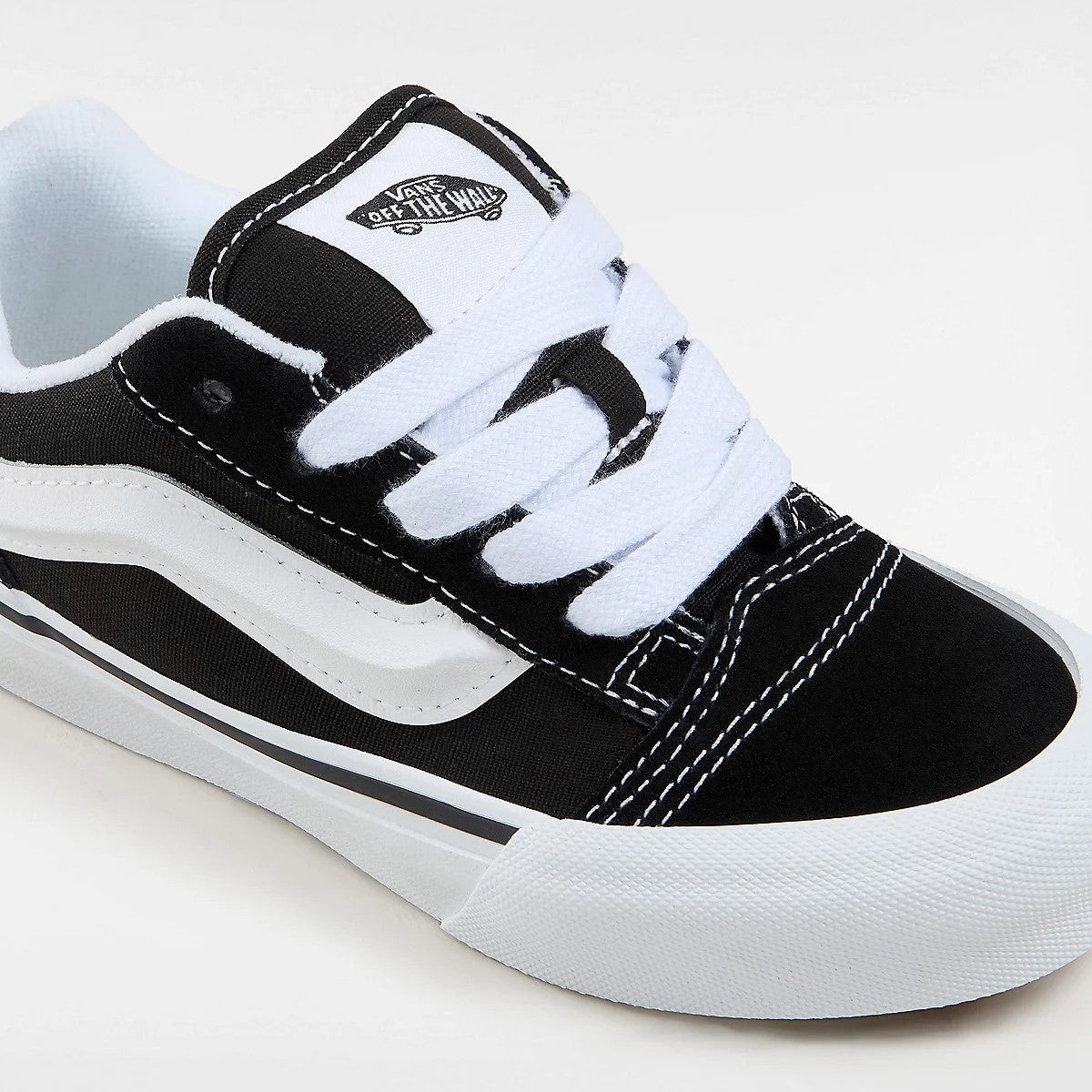 Knu skool black/true white