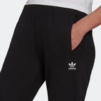 ESSENTIALS SLIM JOGGERS