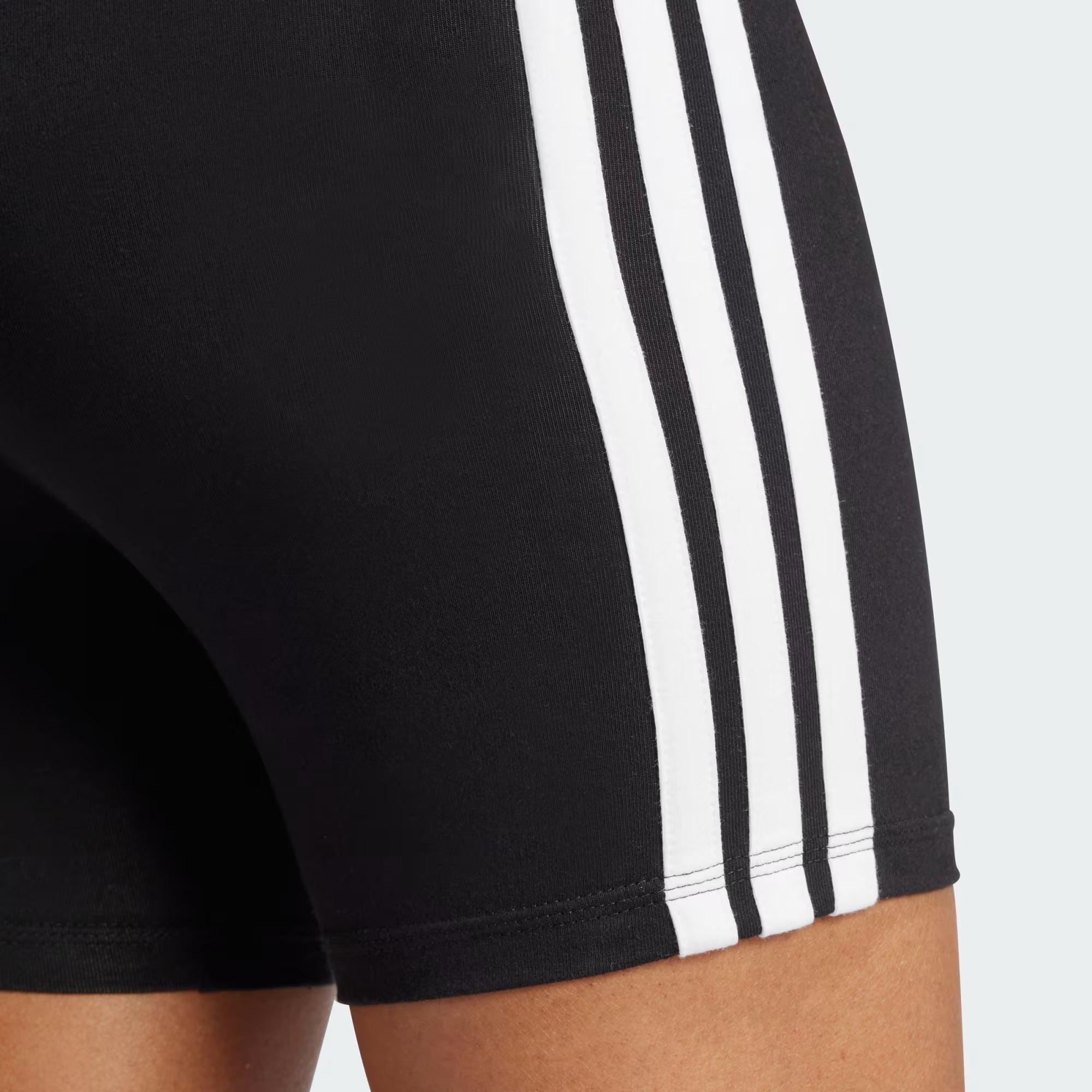 SHORT ESSENTIALS 3-STRIPES HIGH WAISTED BIKER