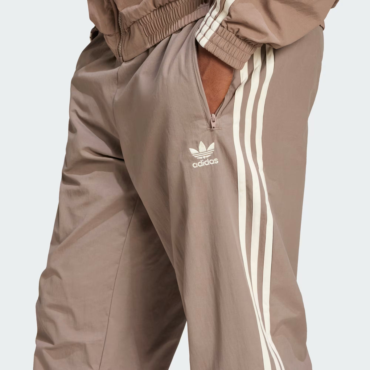 ADICOLOR WOVEN FIREBIRD TRACK PANTS