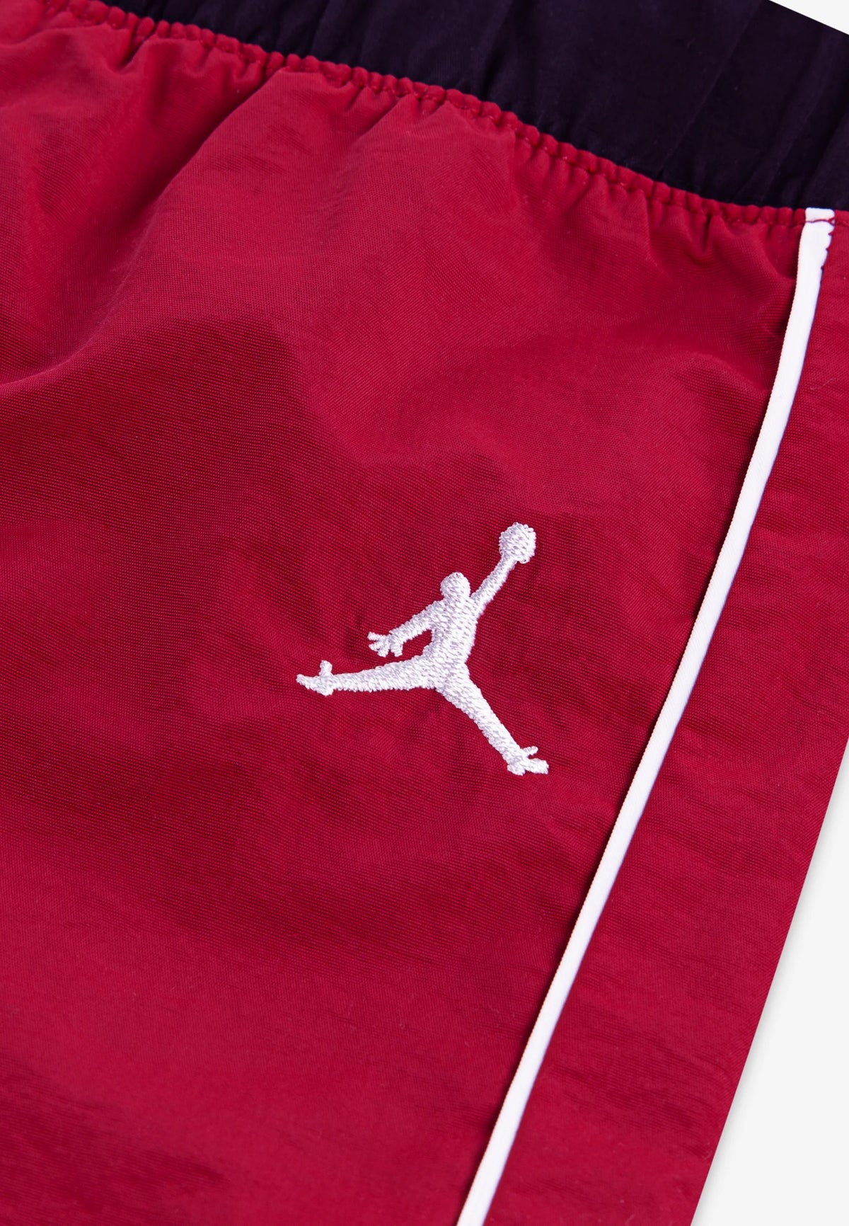 JORDAN WINDBREAKER PIPING