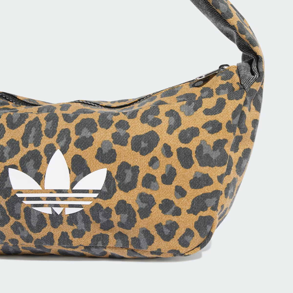 Small leopard shoulder bag
