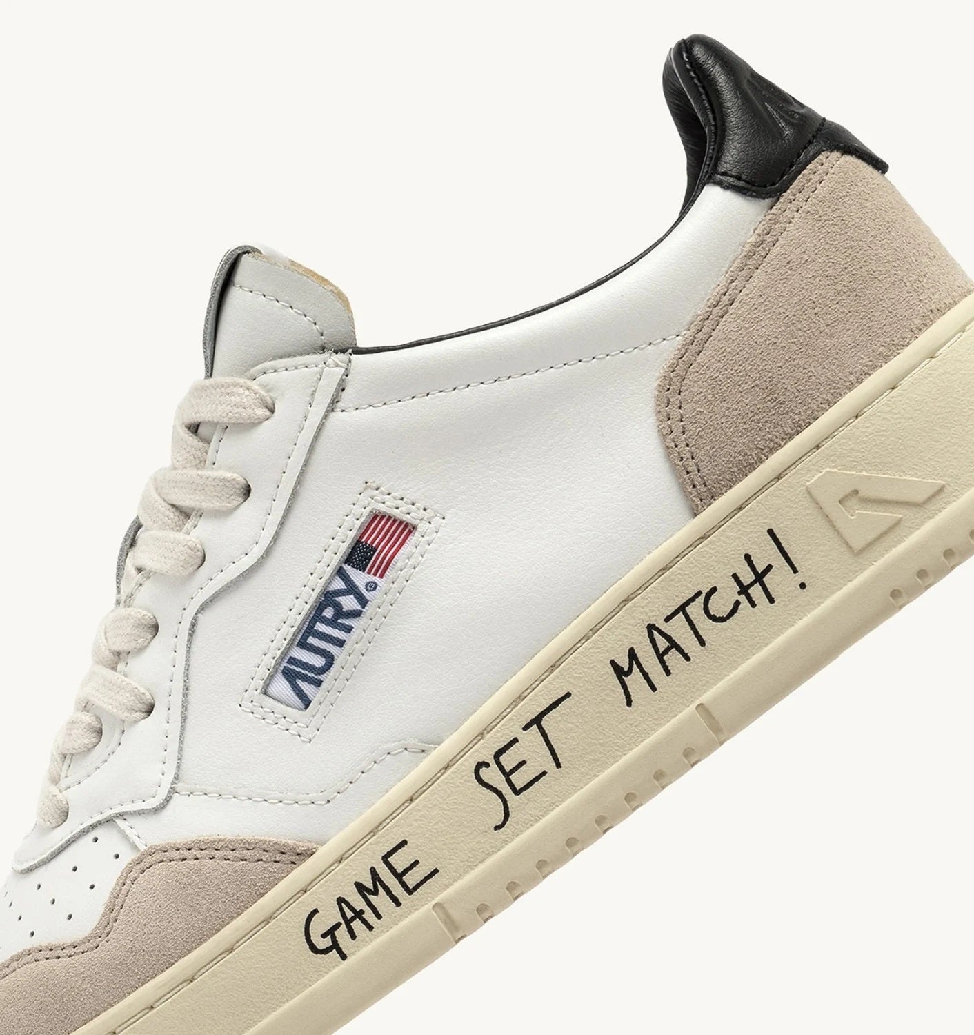 MEDALIST LOW WITH LETTERING