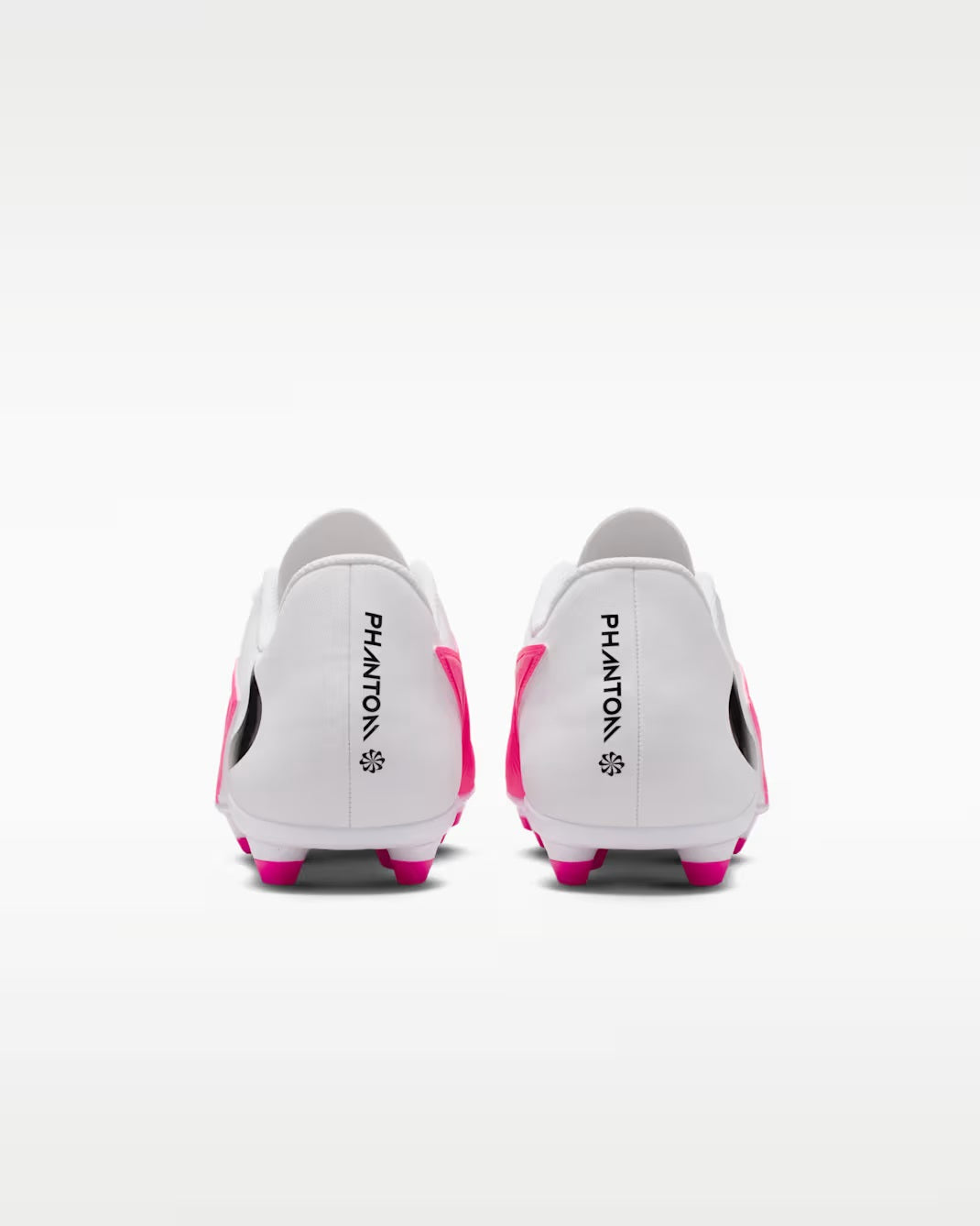 Soccer Nike Phantom 6 Low Club