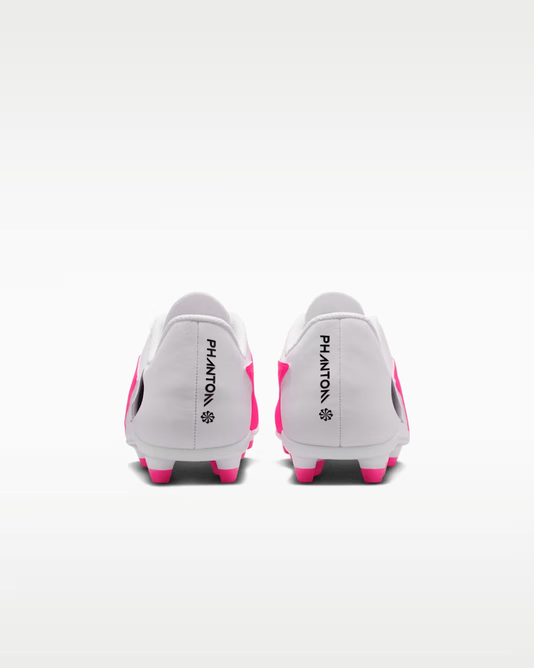 Soccer Nike Phantom 6 High Club
