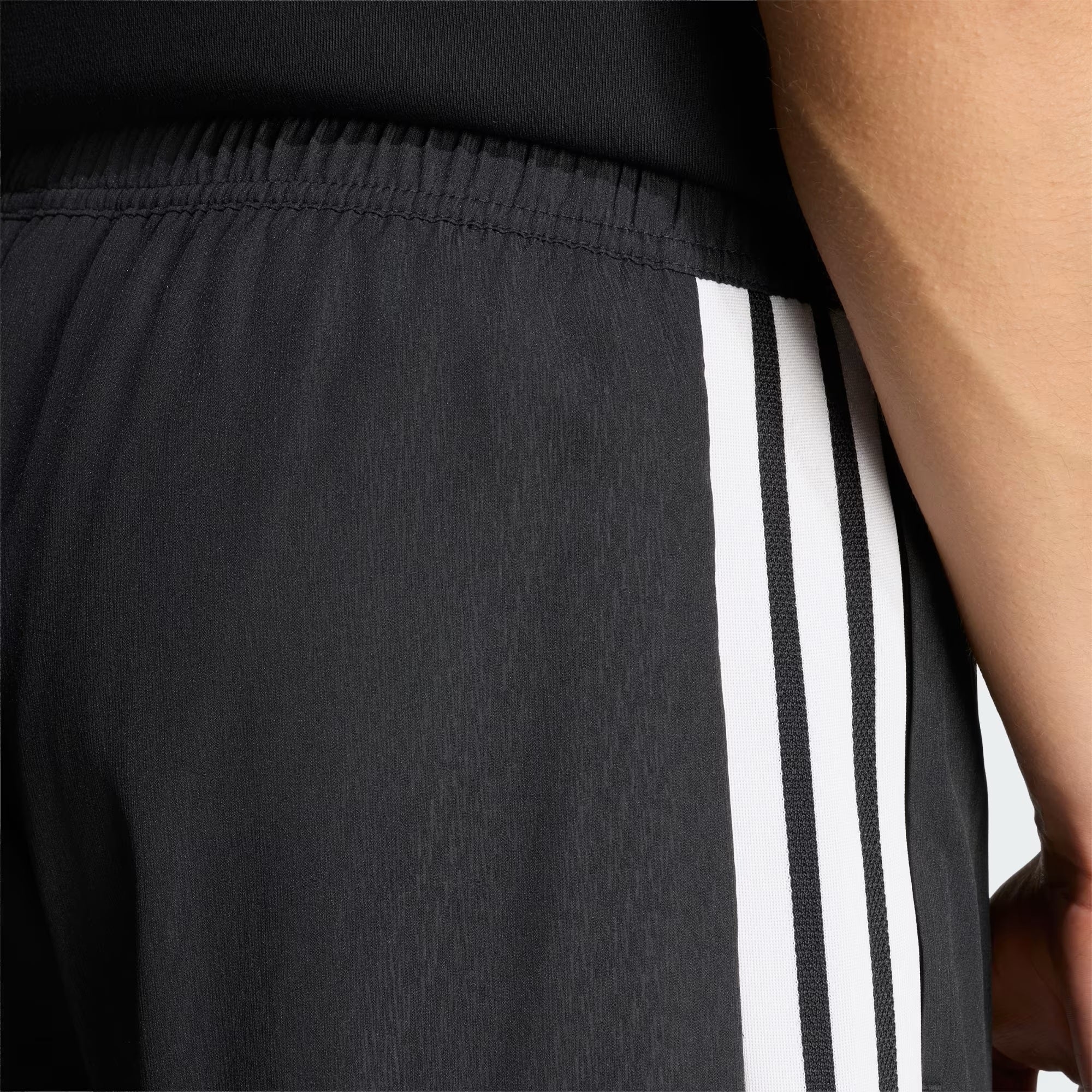 Liverpool FC Tiro 2026 Downtime Short