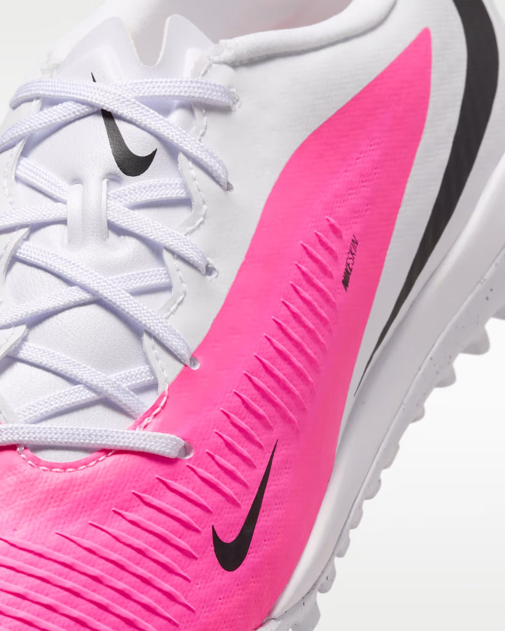 Soccer Nike Phantom 6 Low Academy