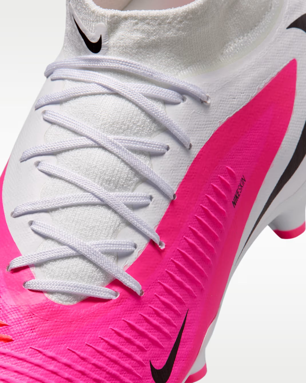 Soccer Nike Phantom 6 High Academy