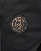 PARIS SAINT-GERMAIN STRIKE - TERZA