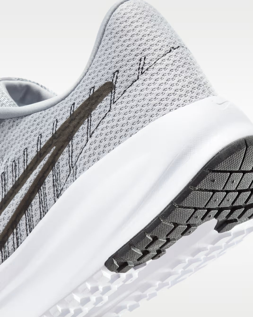 Nike Run Defy M