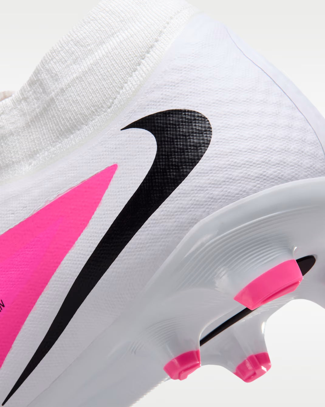 Soccer Nike Phantom 6 High Academy